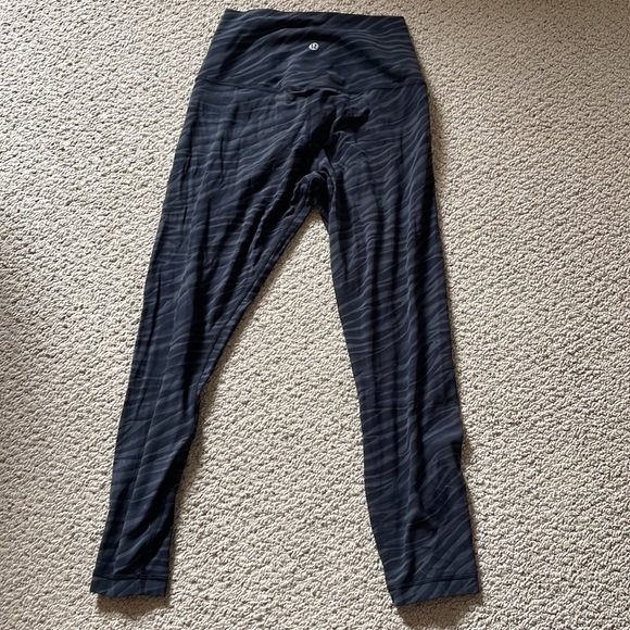 lululemon Align™ High-Rise Crop 23" size 8 - Picture 3 of 5